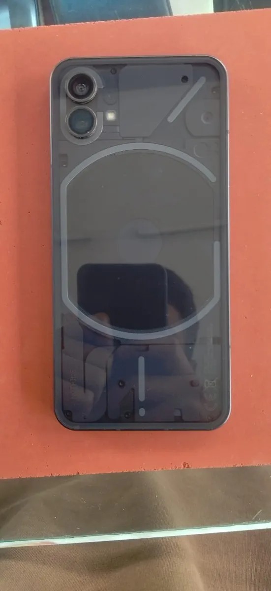 Nothing Phone (1)