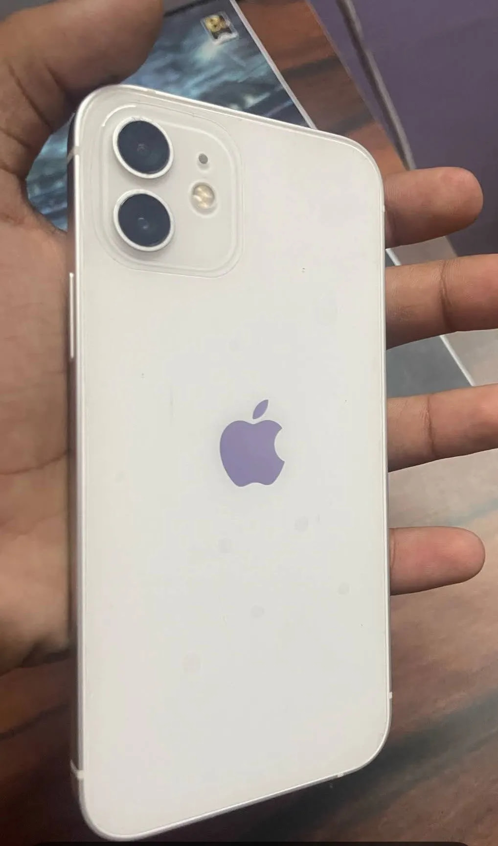 Apple iPhone 12