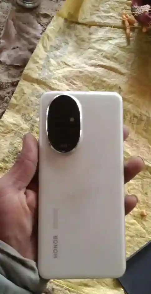 Honor 200
