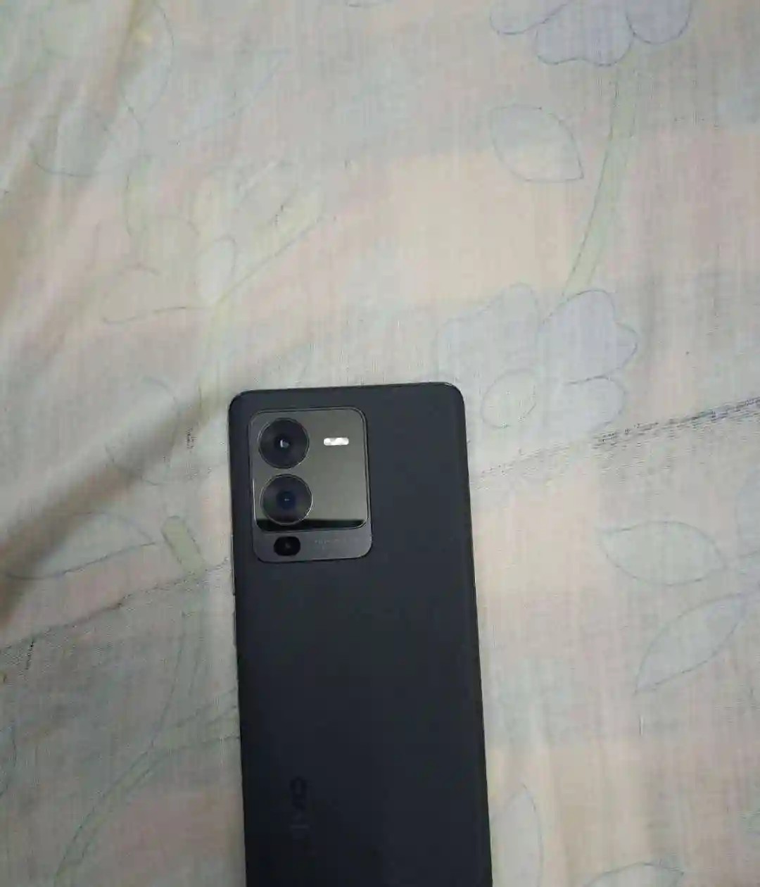 vivo V25 Pro