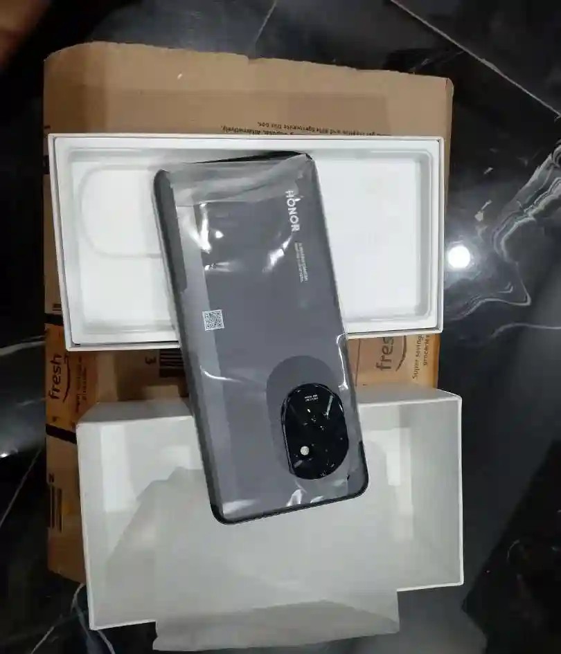 Honor 200
