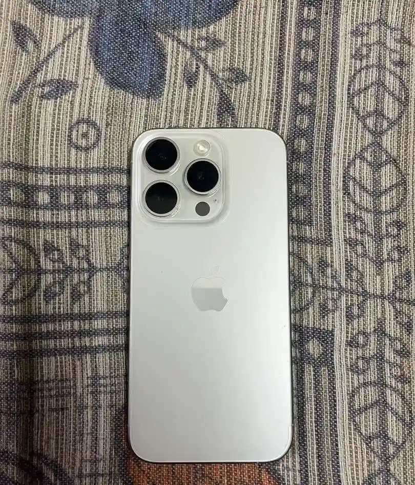 Apple iPhone 15 Pro