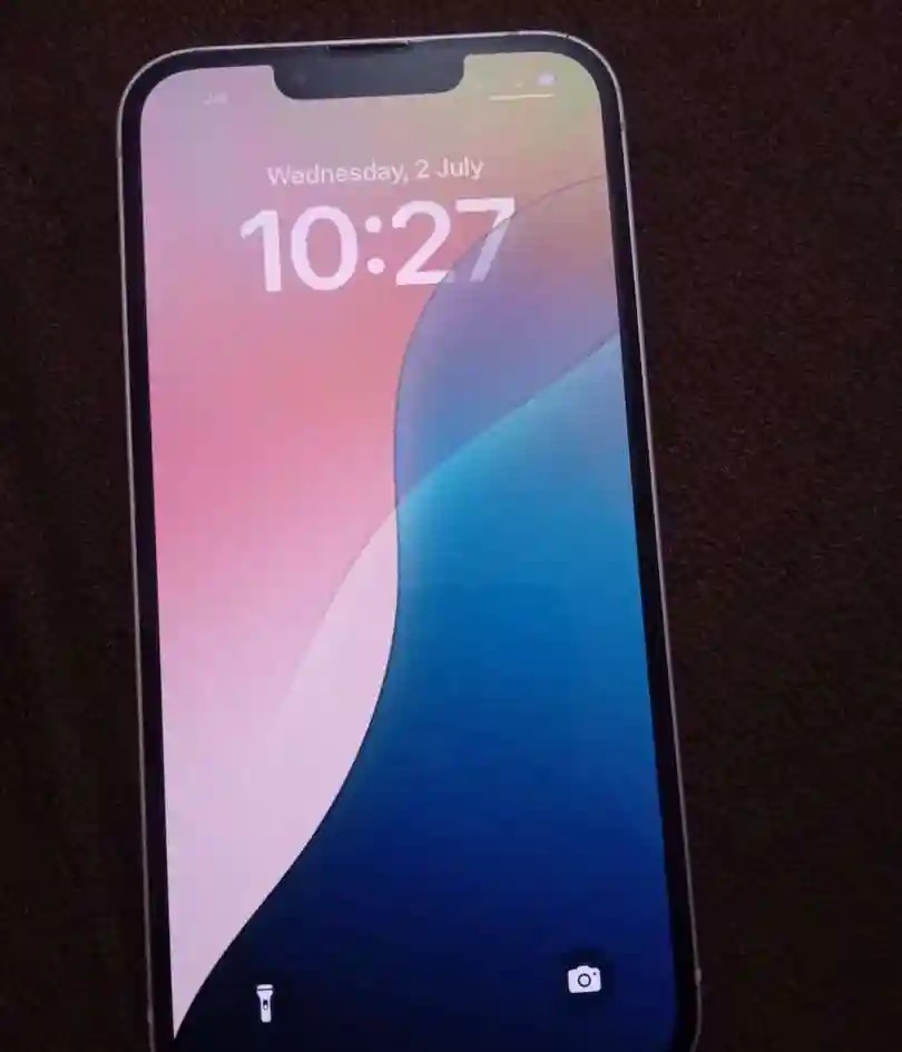 Apple iPhone 13
