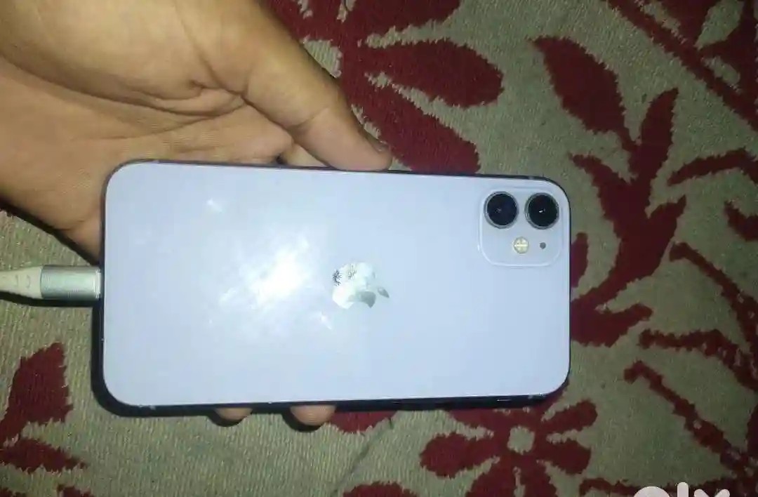 Apple iPhone 11