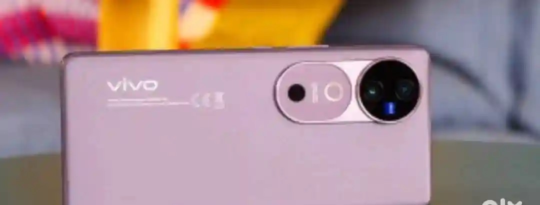 vivo V40