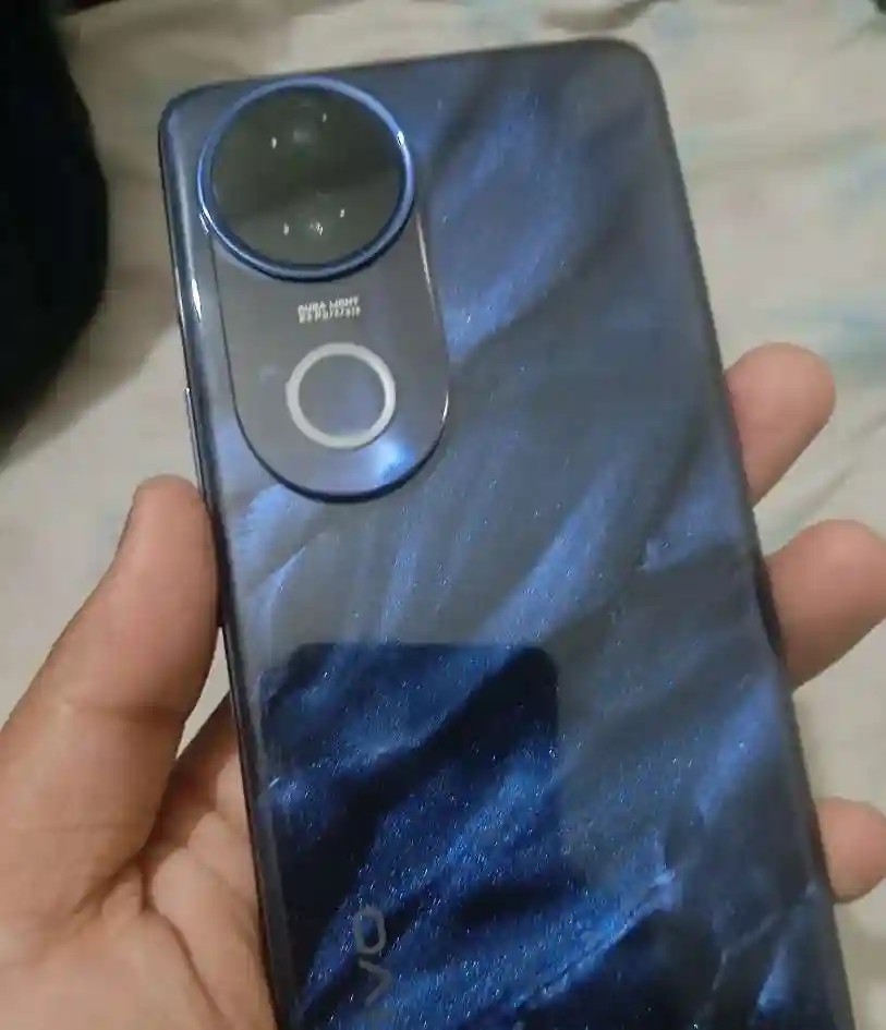 vivo V50e