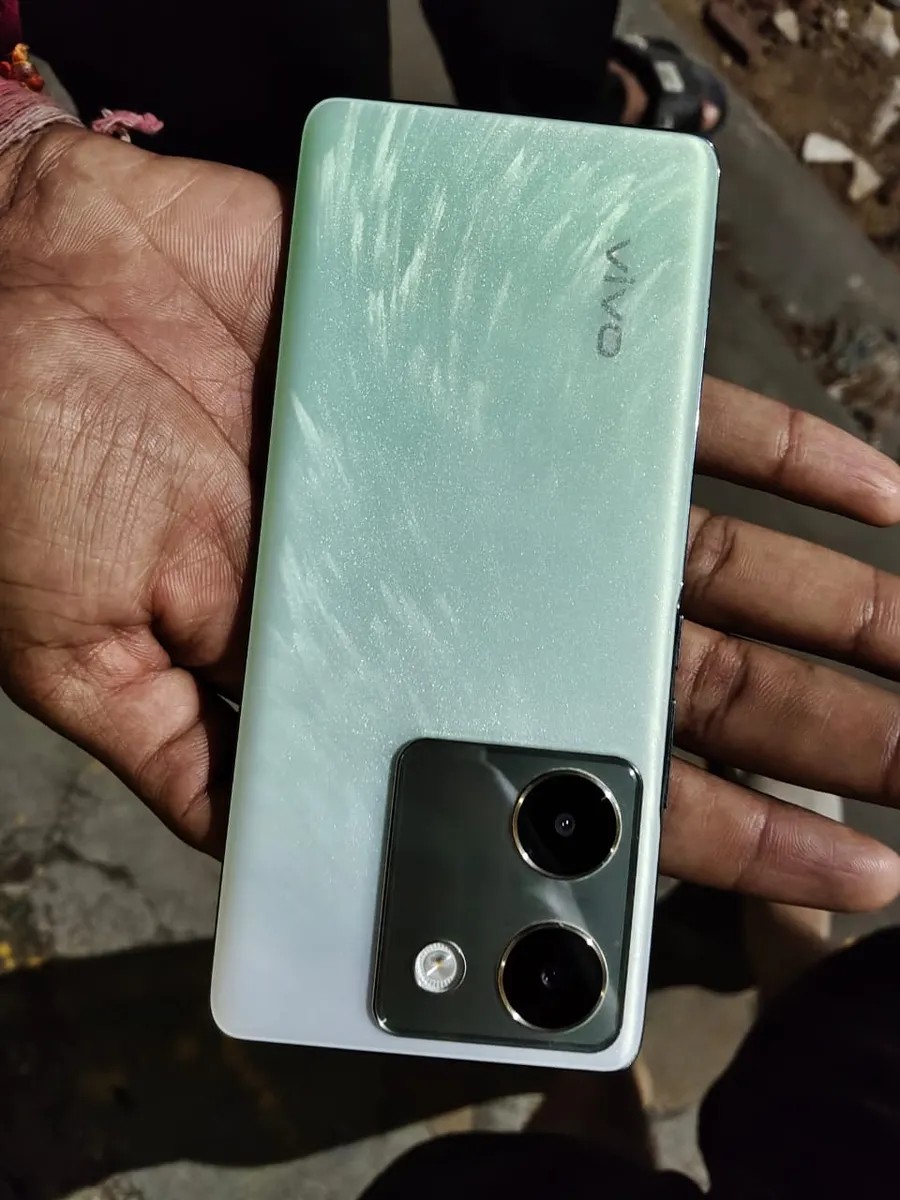 vivo Y300 Plus