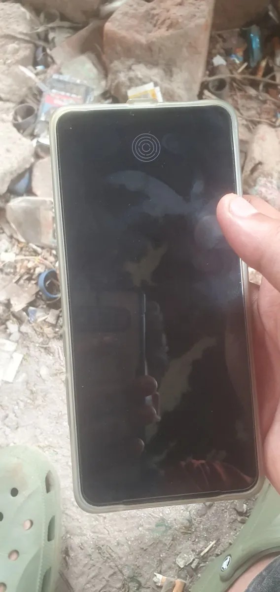 Oppo F27