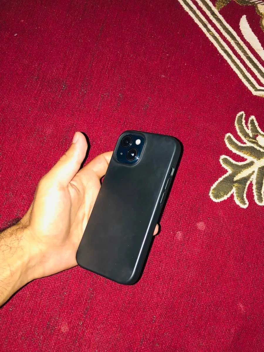 Apple iPhone 13
