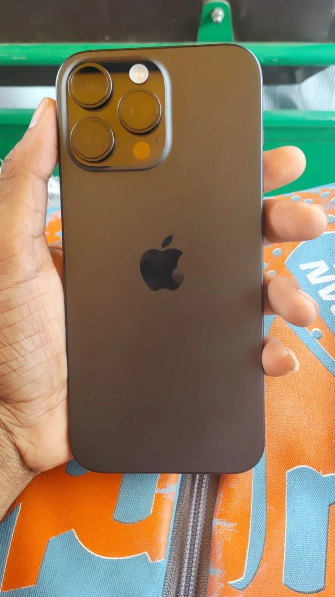 Apple iPhone 16 Pro Max