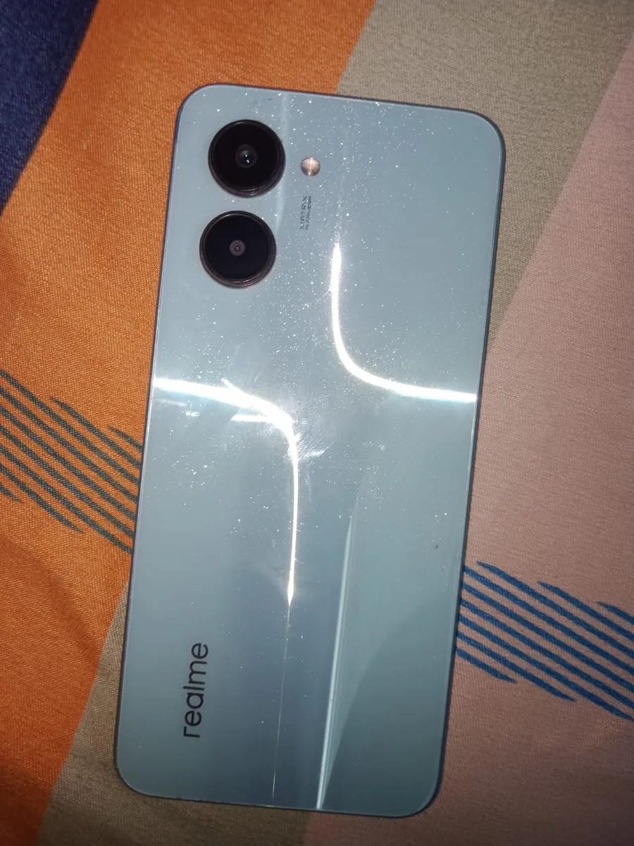 Realme C33