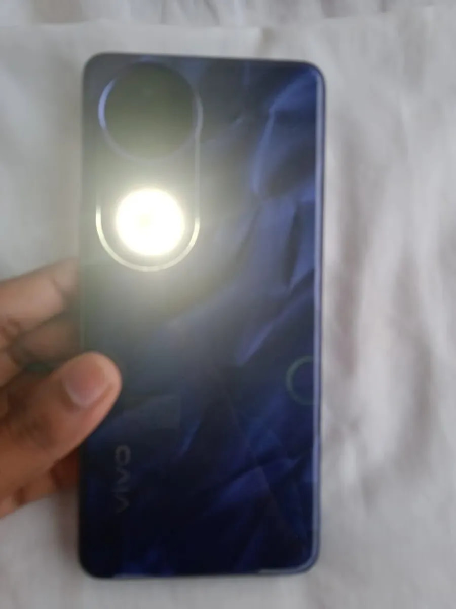 vivo V50e