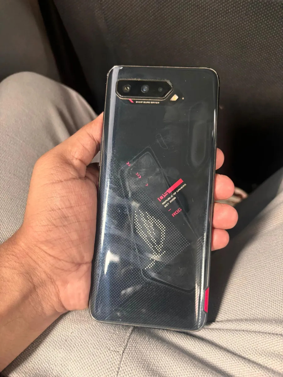 Asus ROG Phone 5s