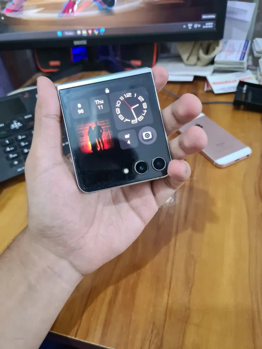 Samsung Galaxy Z Flip5