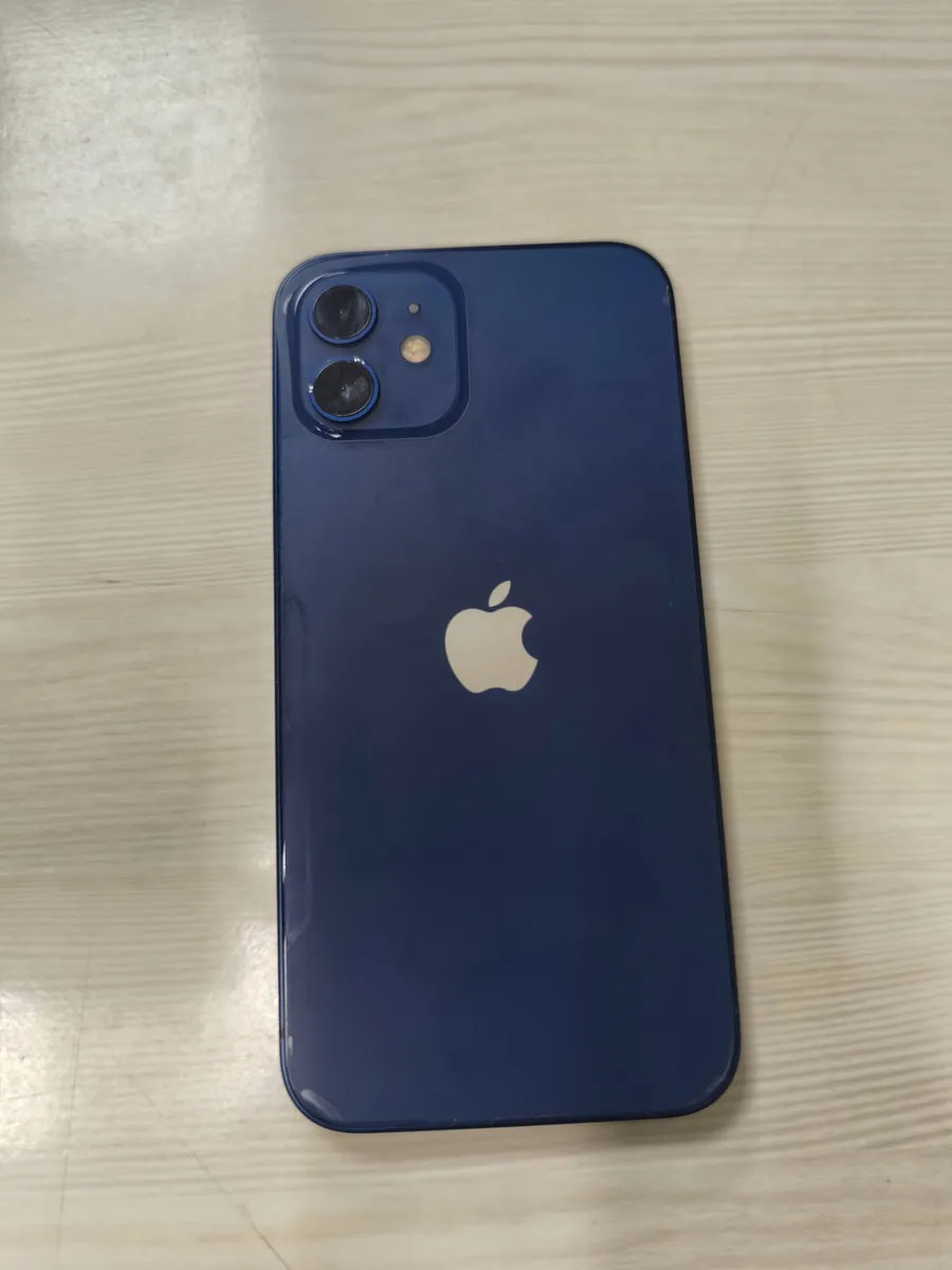 Apple iPhone 12