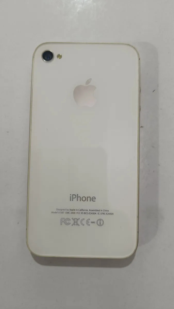 Apple iPhone 4s