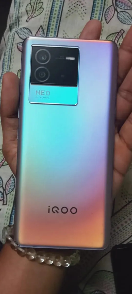 vivo iQOO Neo 6