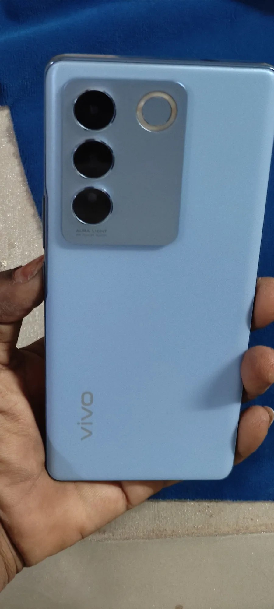 vivo V27