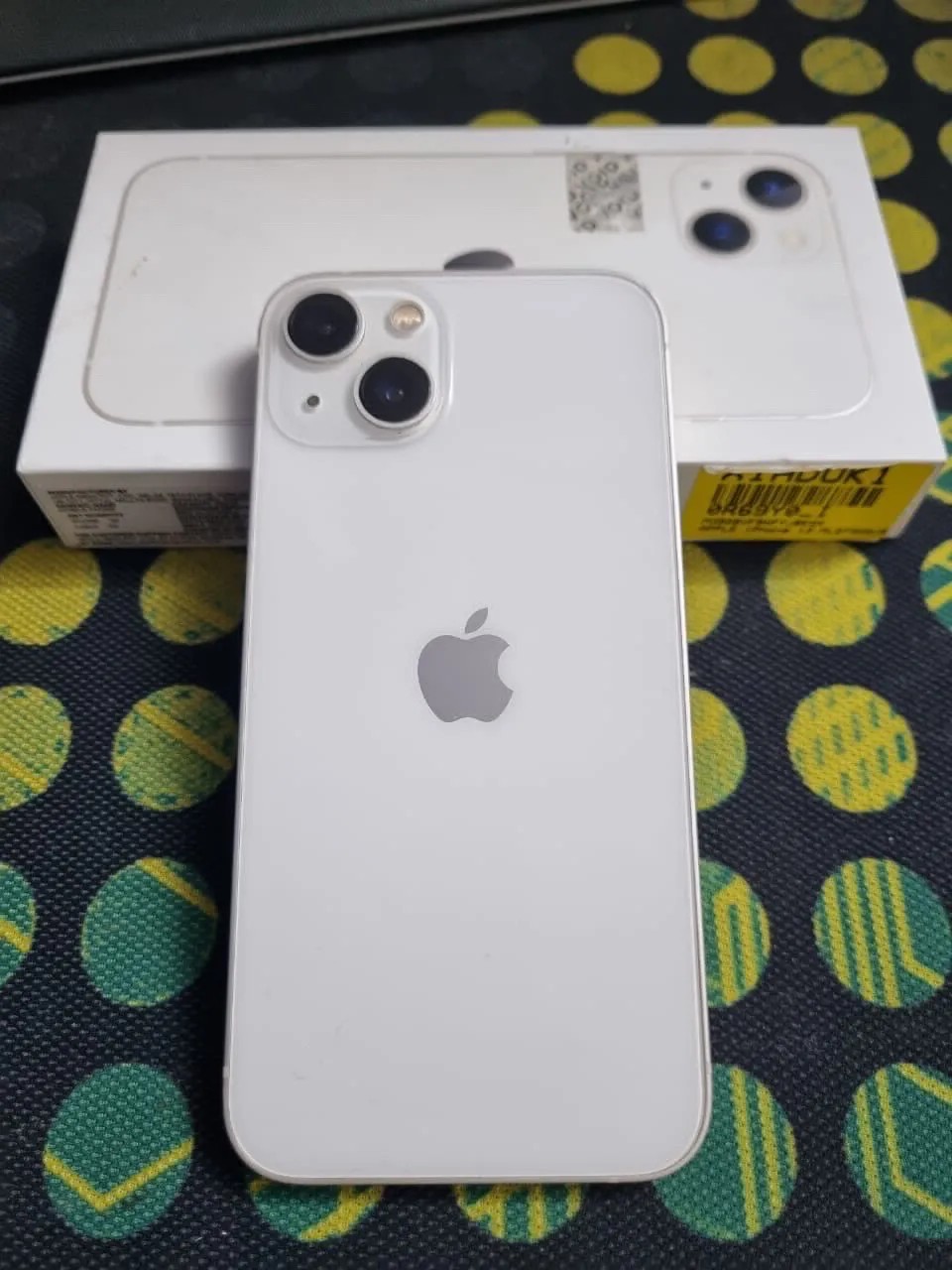 Apple iPhone 13