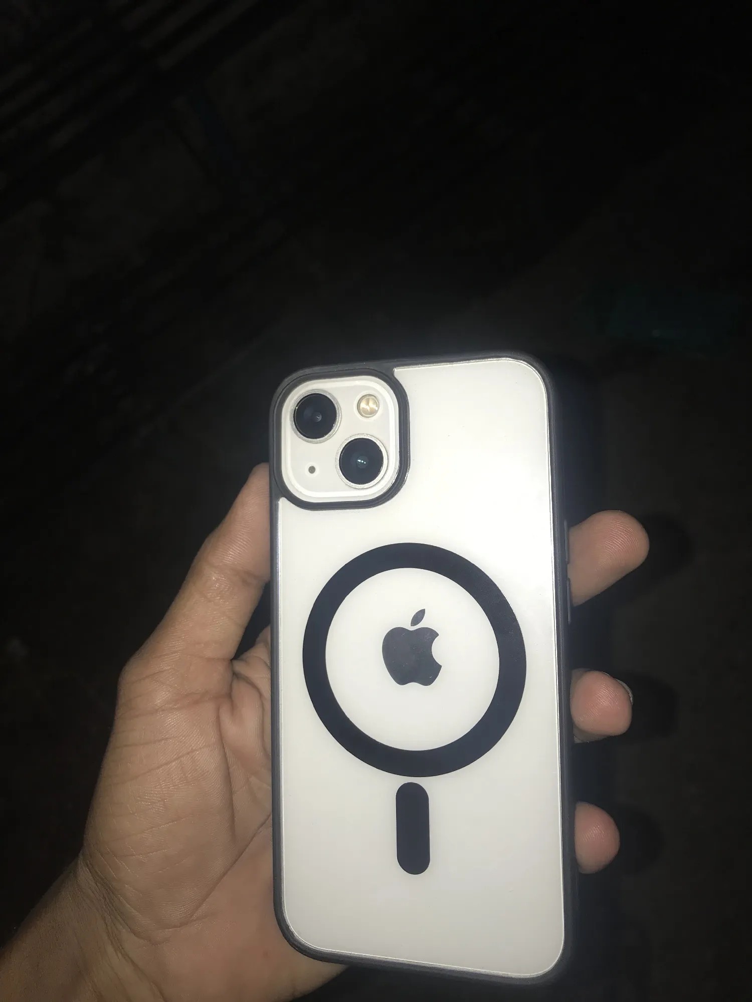 Apple iPhone 13