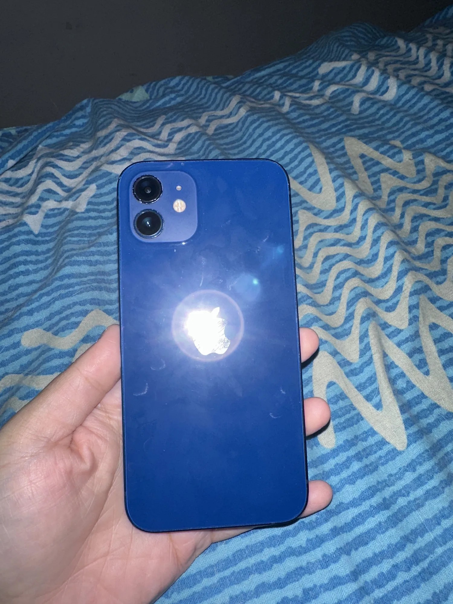 Apple iPhone 12