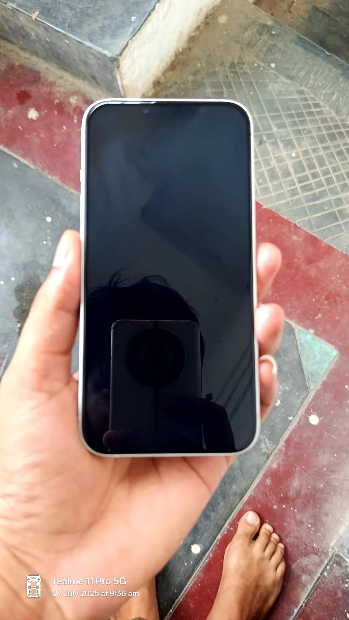 Apple iPhone 13