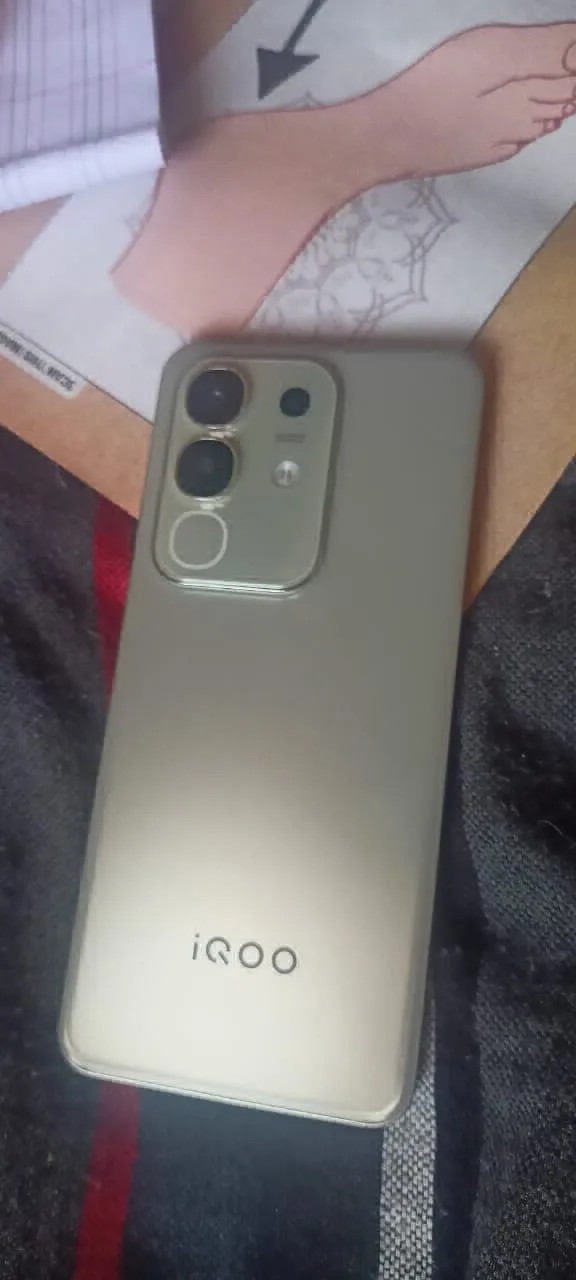 vivo iQOO Z10x