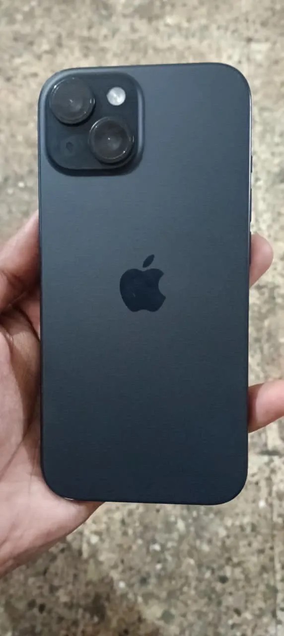 Apple iPhone 15