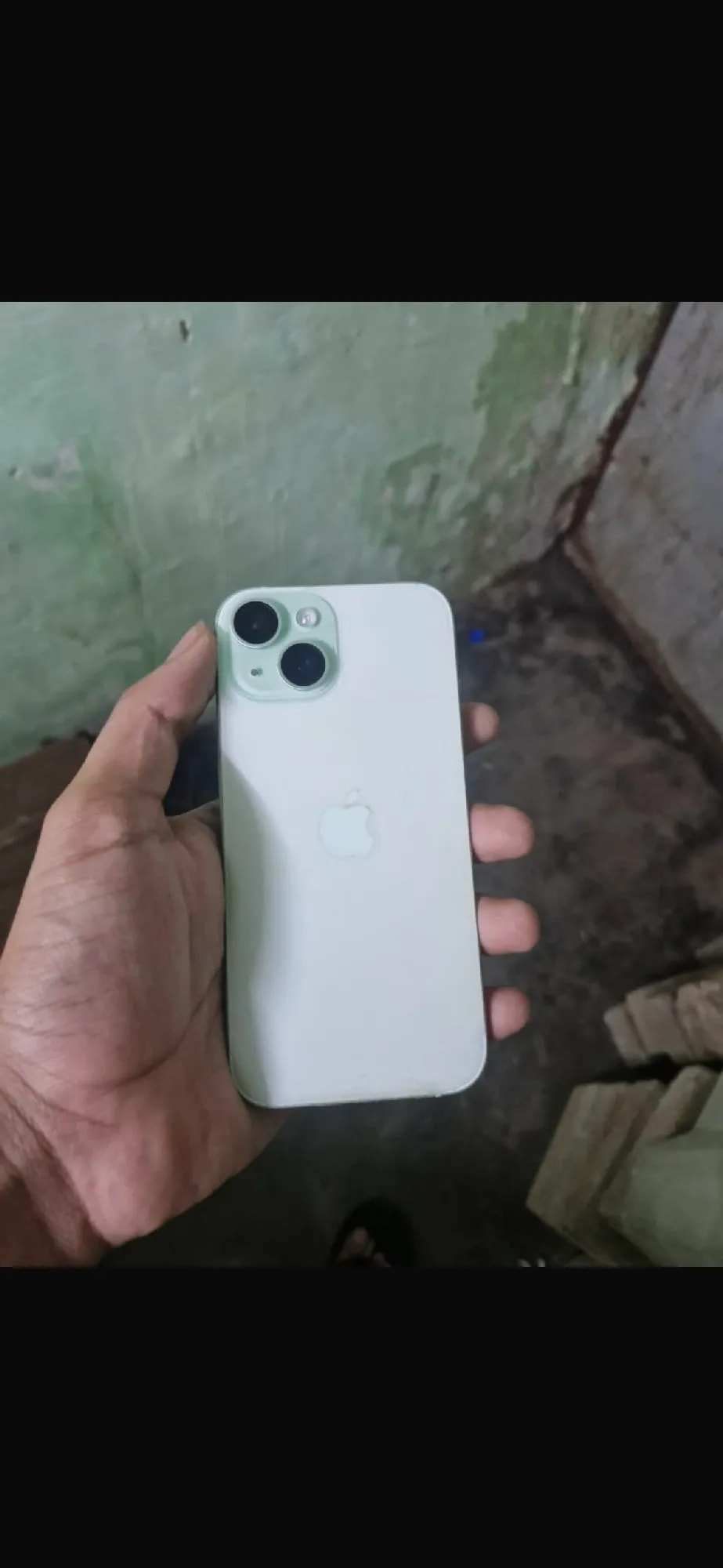Apple iPhone 15