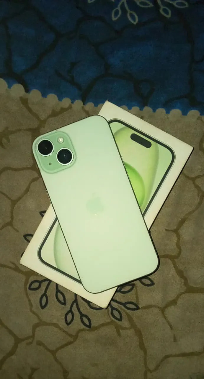 Apple iPhone 15