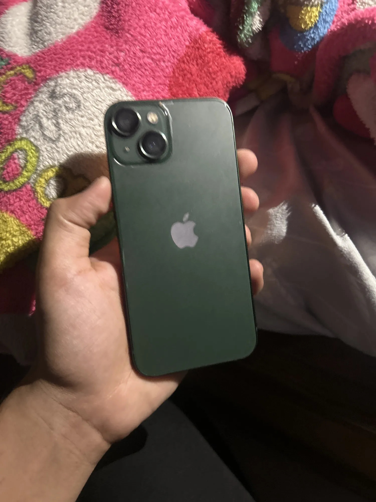 Apple iPhone 13