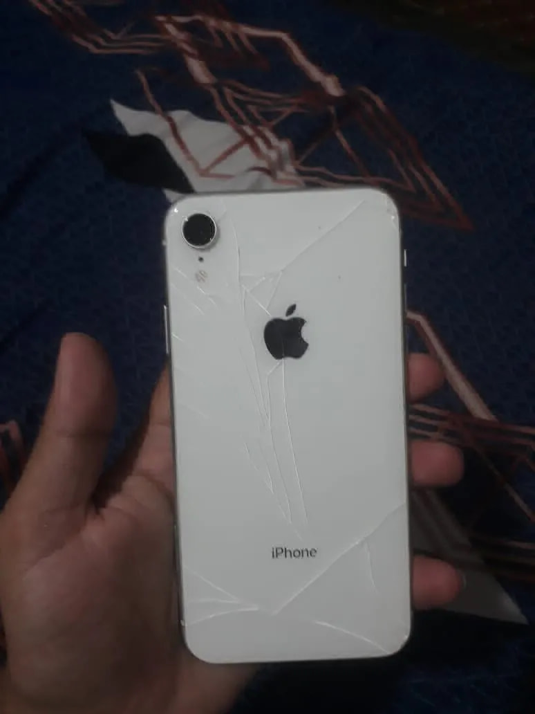 Apple iPhone XR