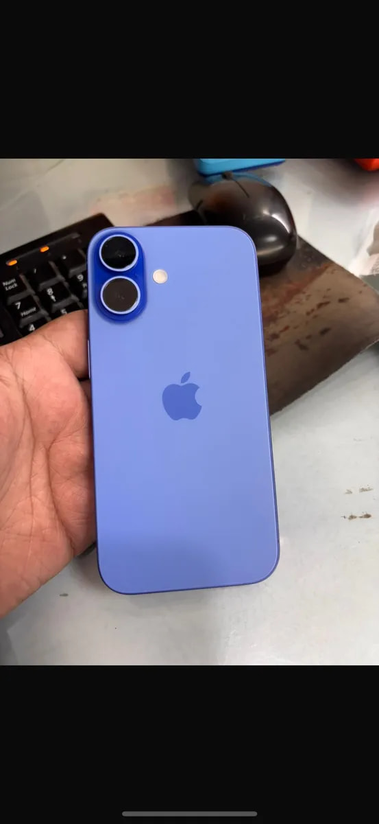 Apple iPhone 16