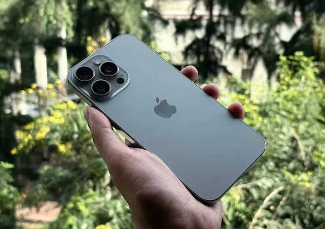 Apple iPhone 16 Pro